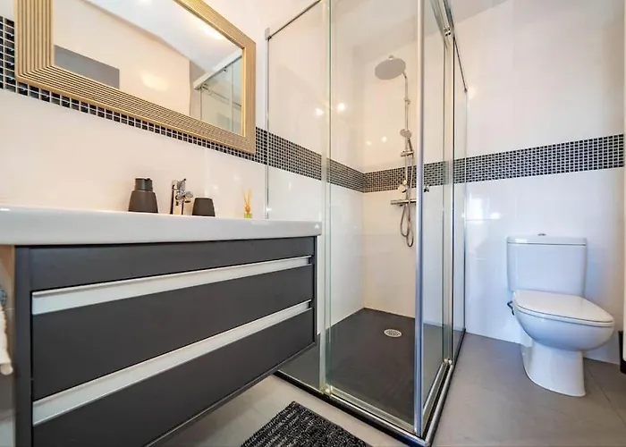 La Maison Snoopy, 6-8 Persons, Near Beach, Seaview * Lloret de Mar