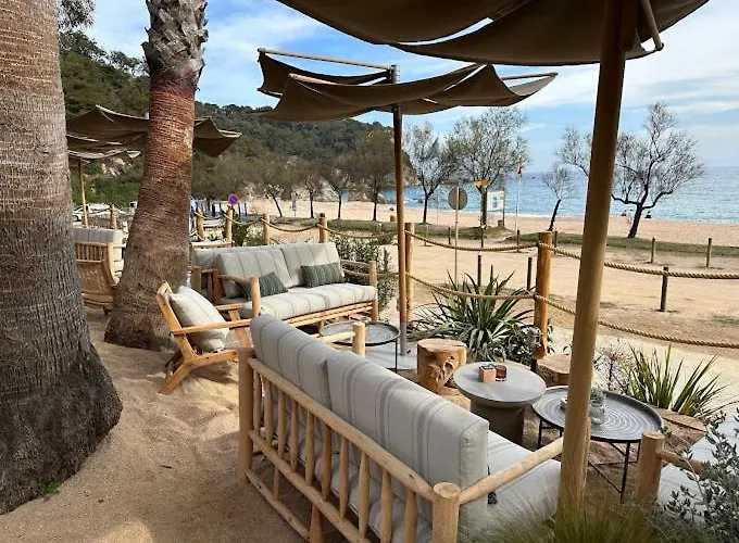 La Maison Snoopy, 6-8 Persons, Near Beach, Seaview