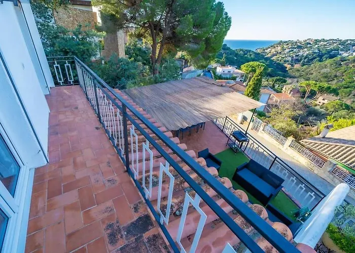 La Maison Snoopy, 6-8 Persons, Near Beach, Seaview Apartament Lloret de Mar