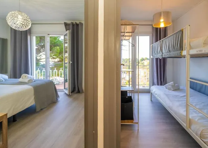 La Maison Snoopy, 6-8 Persons, Near Beach, Seaview Apartament