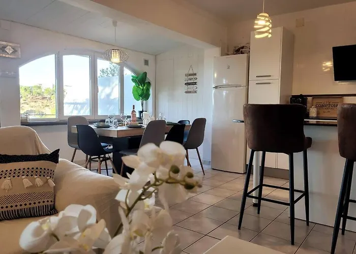 Apartament La Maison Snoopy, 6-8 Persons, Near Beach, Seaview *